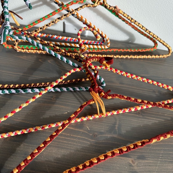 Vintage metal hand macramé hangers - Picture 4 of 9